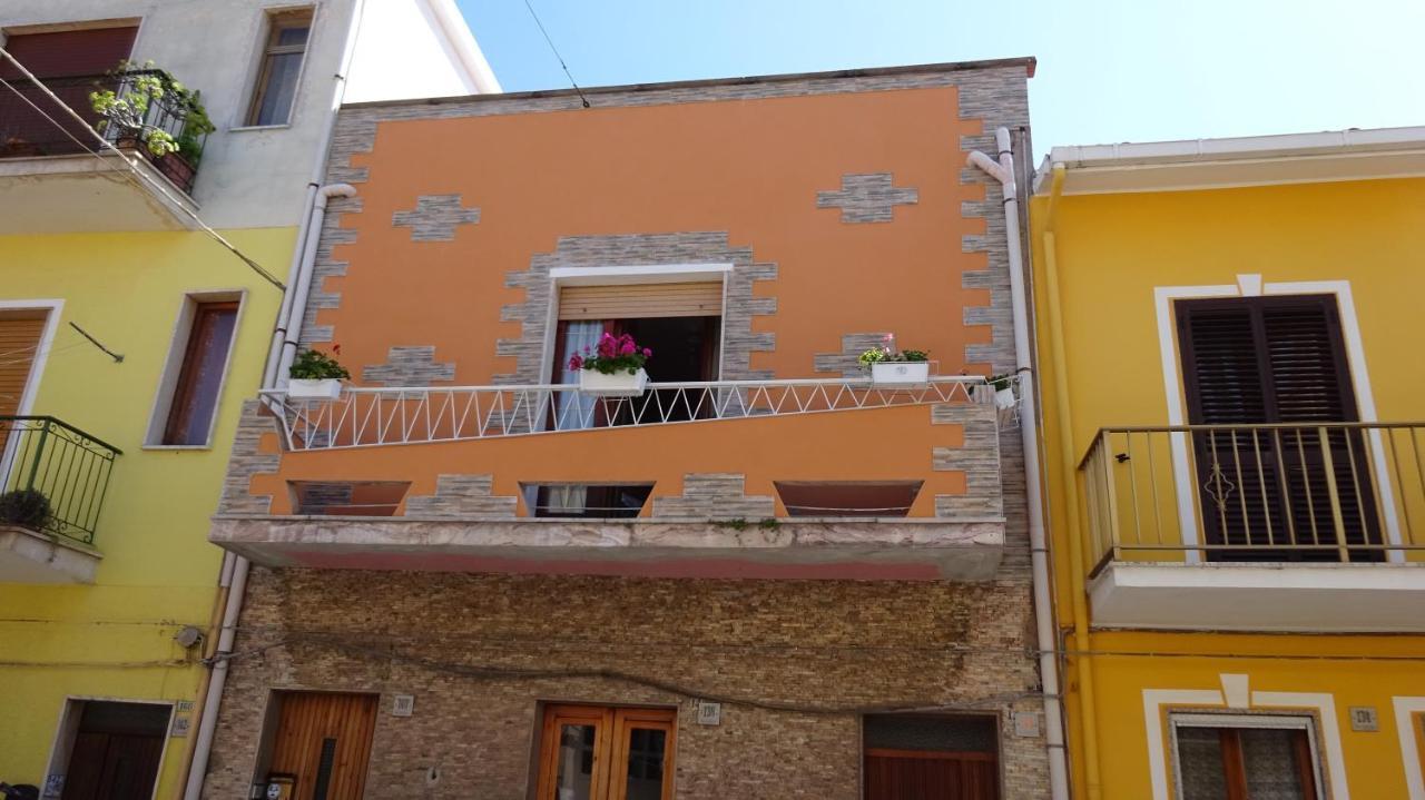 B&B Casa Della Giulia Sant'Antioco Exterior photo